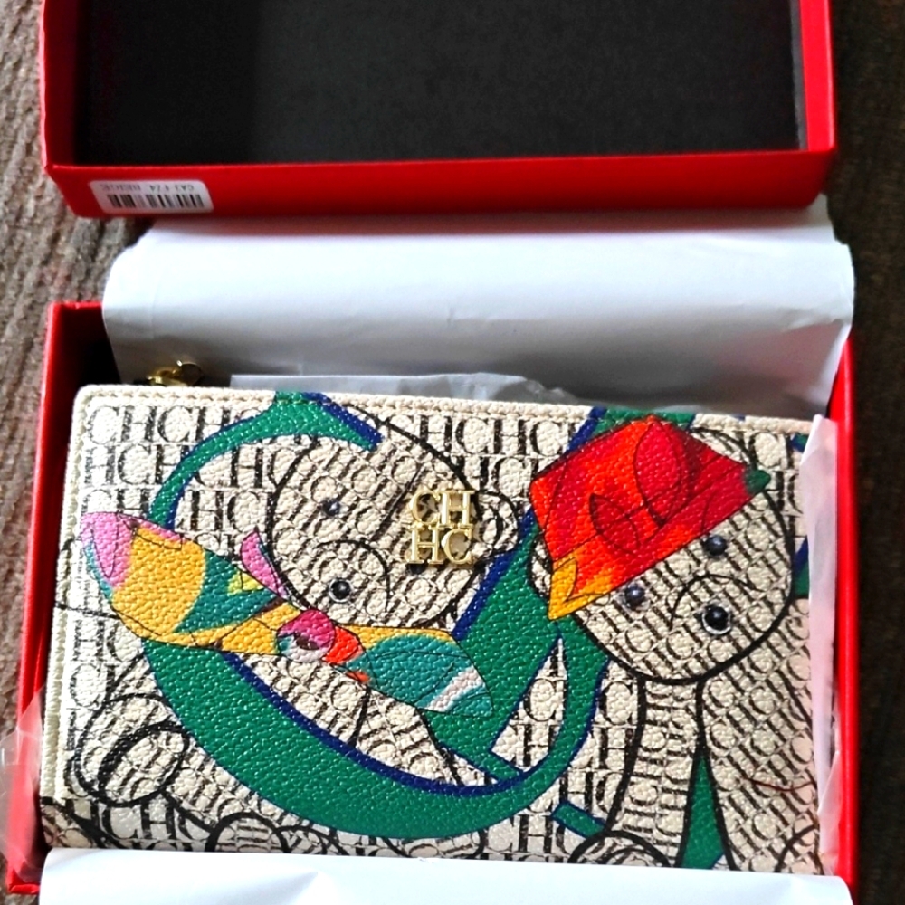 Colorful Wallet with Bear Design